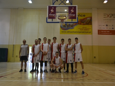 Veni, Vidi, Vici wygrywają IV Amatorskie Mistrzostwa Przeworska w Koszykówce Mężczyzn !